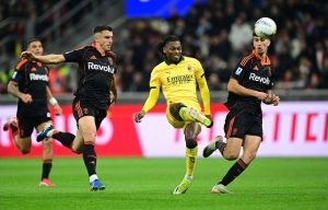 "Милан" навакса само точка до лидера "Интер" след 1:1 с "Комо"