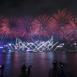 Грандиозни фойерверки над пристанище Виктория: Хонконг посрещна Годината на Коня