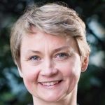 Лондон осъди 10-годишните присъди за шпионаж на британска двойка в Иран