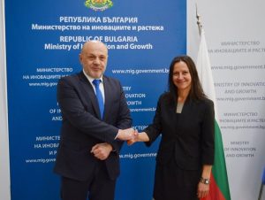 Ирена Младенова пое Министерството на иновациите и растежа от Томислав Дончев