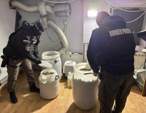 Граничари разкриха нарколаборатория в софийско село, задържани са двама