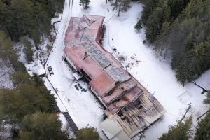 Файловете „Петрохан“ неумолимо затварят ПП-ДБ и Румен Радев в една кошара