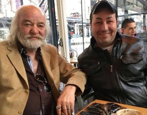 Разследват асистента на Боян Радев за кражба на ценни картини от колекцията му