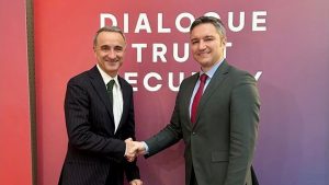 Кристиан Вигенин: Информираните граждани са най-важната защита на демокрацията