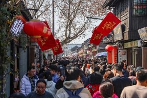 КМГ: Потребителските разходи в Китай отчитат стабилен ръст по време на Пролетния фестивал