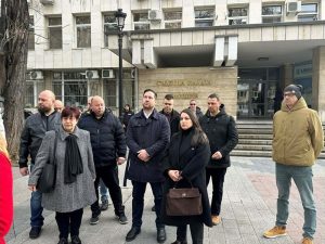 Близки на почерненото семейство край Пловдив настояват за 20 години затвор за шофьора на тира