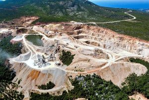 Върховният административен съд решава съдбата на кариерата над Горнослав