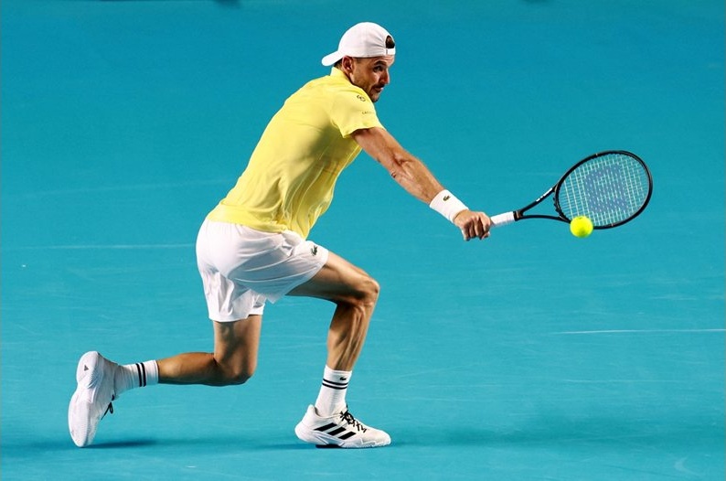 Григор Димитров с четвърта поредна загуба след отпадане в Акапулко