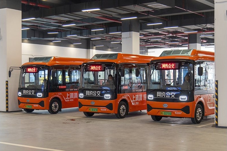 КМГ: Автобусите по поръчка – нова възможност за градски транспорт и предизвикателства пред сигурността