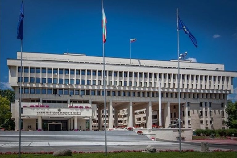 Външно предупреждава: Мащабна стачка парализира градския транспорт в Германия на 27 и 28 февруари
