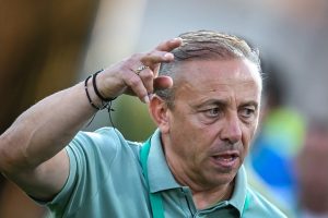 Илиан Илиев загатна за напускане на "Черно море" след поражението от "Добруджа"