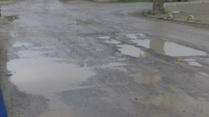 13-километров път, осеян с дупки: Жители на Елхово излизат на протест