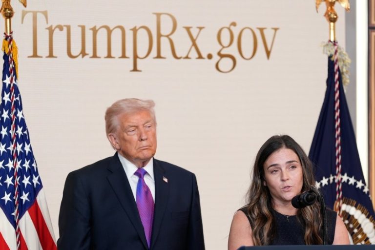 Администрацията на Тръмп пусна платформата Trump Rx за евтини лекарства Администрацията на Тръмп пусна платформата Trump Rx за евтини лекарства