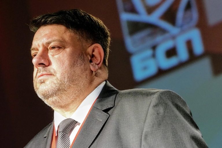 Атанас Зафиров подаде оставка като председател на БСП по време на 51-ия конгрес