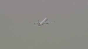 Български туристи в Египет останаха без личен багаж след полет до Оман