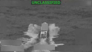 Двама убити при американски удар срещу кораб за наркотици в Тихия океан