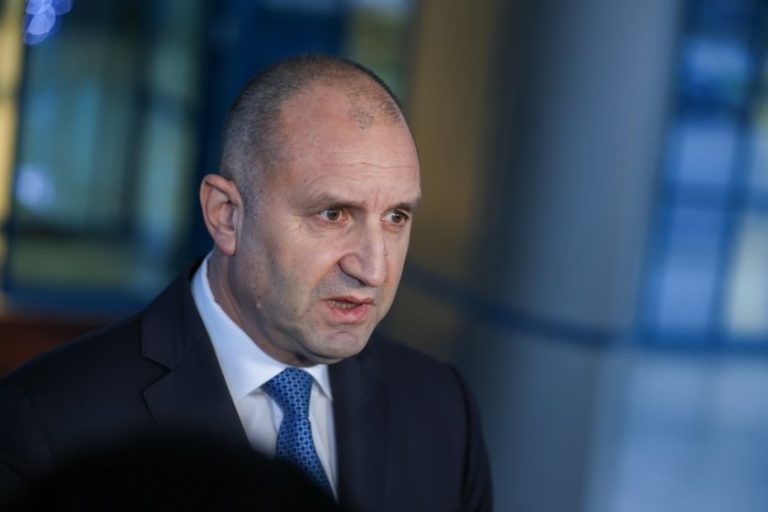 Румен Радев: Новият служебен кабинет е ярко политически ангажиран и партиен Румен Радев: Новият служебен кабинет е ярко политически ангажиран и партиен