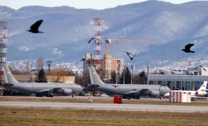 Георг Георгиев: Струпването на военни самолети на летището в София не е тревожно