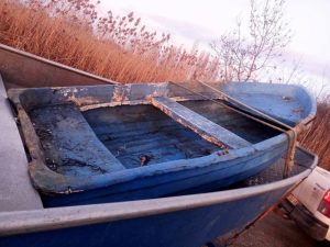 Инспектори на ИАРА заловиха бракониер в езерото Вая край Бургас