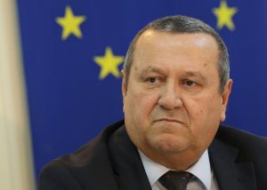 И социалното министерство влиза в битката с купения вот