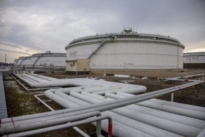 ЕК: Адриатическият петролопровод е алтернатива на руските доставки за Унгария и Словакия