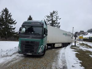 Латвийски ТИР блокира панорамния път между Шипка и Бузлуджа след грубо нарушение