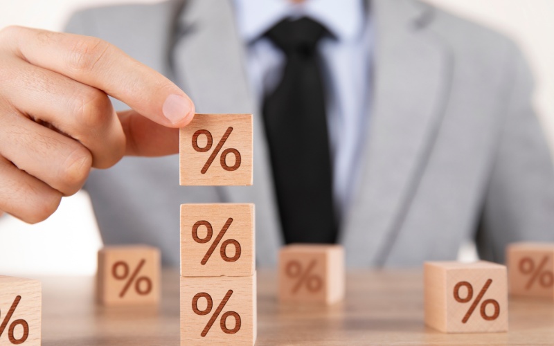 Лихвите по кредитите при влизане в еврозоната: Какво се променя без решение на ЕЦБ?