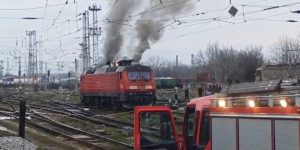 Електрически локомотив се запали на гара „Разпределителна“ в Русе