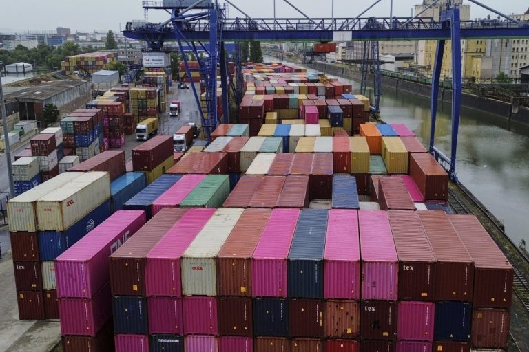 Митата на Тръмп: Камарата на представителите нанесе символен удар срещу президента Митата на Тръмп: Камарата на представителите нанесе символен удар срещу президента