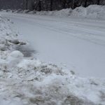 Обилен сняг и виелици в старопланинските проходи: Оранжев код и ограничения за камиони