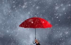 Необичайно затопляне и интензивни валежи бележат времето до края на седмицата