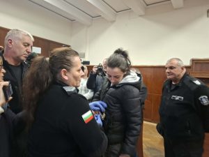 Съдът остави в ареста полицайката, заловена с 2.3 кг кокаин на „Капитан Андреево“