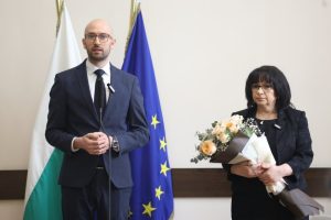 Теменужка Петкова предаде Министерството на финансите на Георги Клисурски при стабилни показатели