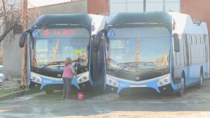 Русе намалява цените на градския транспорт и въвежда безплатни нощни курсове