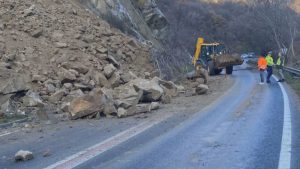 Мащабно укрепване в Кресненското дефиле: Обследват 50 000 кв. м скални откоси след поредица свлачища