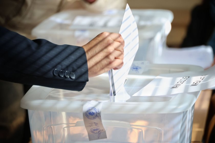 Преди вота през април: Ще спрат ли безконтролните смени в изборните комисии?