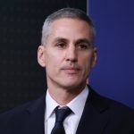 Премиерът Андрей Гюров свиква среща с министри заради сметките за ток и цената на водата