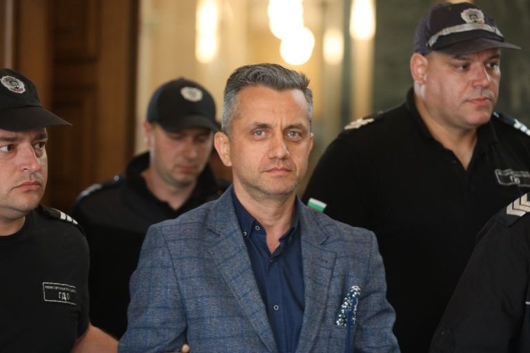 Съдът потвърди уволнението на бившия шеф на пловдивската митница Мирослав Беляшки Съдът потвърди уволнението на бившия шеф на пловдивската митница Мирослав Беляшки