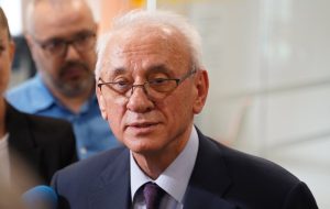 Силви Кирилов отхвърли обвиненията за десетократно завишени цени на скрининговите тестове