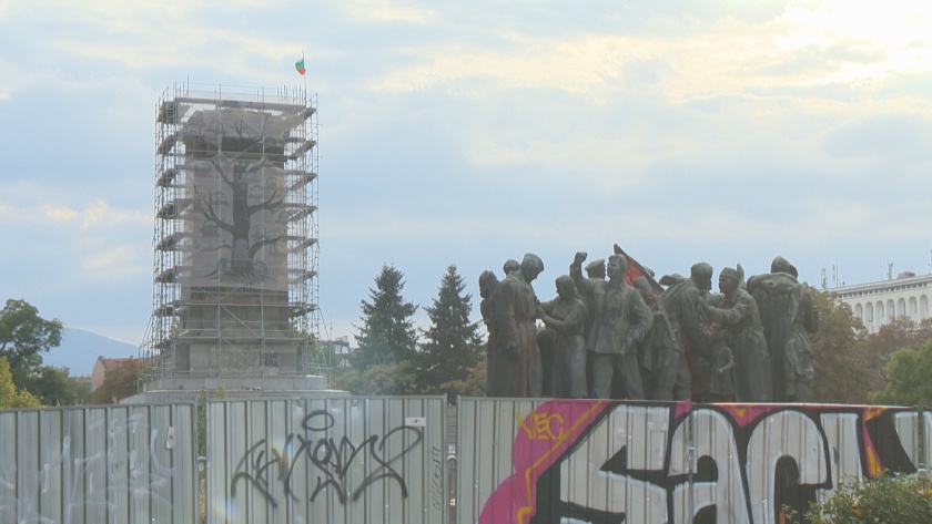 Над 600 000 евро за Паметника на съветската армия: Какво е бъдещето на Княжеската градина?