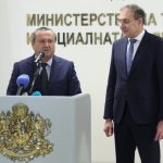 Хасан Адемов пое Министерството на труда и социалната политика от Борислав Гуцанов