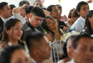 Масова сватба в Лима: Над 100 двойки си казаха „да“ за Свети Валентин