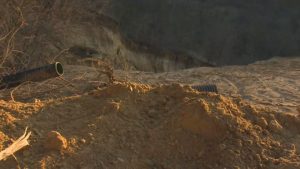 Свлачище край село Каменар прекъсна канализационен колектор и предизвика екоавария