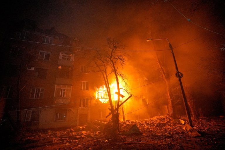 Терористичен акт в Лвов: Загина млада полицайка при двойна експлозия Терористичен акт в Лвов: Загина млада полицайка при двойна експлозия