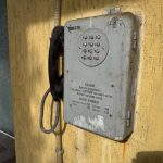 Уличните телефони в България: Изчезващ символ на една отминала епоха