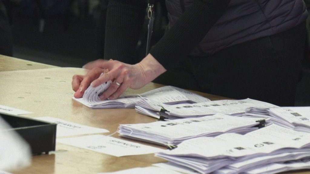 Историческо поражение за лейбъристите: Зелената партия превзе бастиона Гортън и Дентън