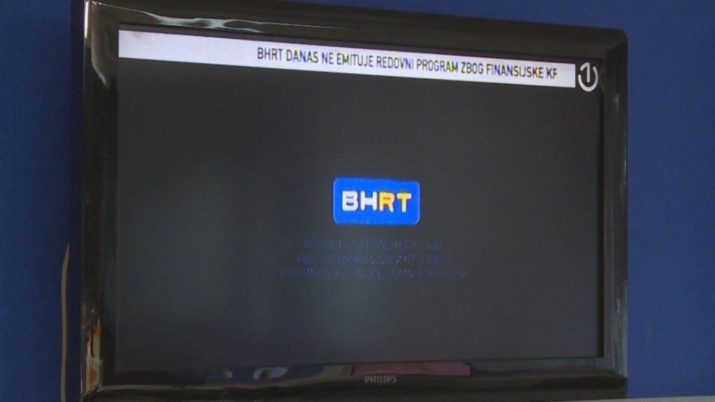 Босна и Херцеговина пред медиен колапс: Националната телевизия спира работа заради безпаричие