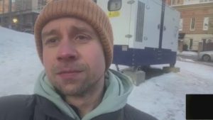 Киев в леден капан: Как оцеляват жителите на украинската столица при -23 градуса