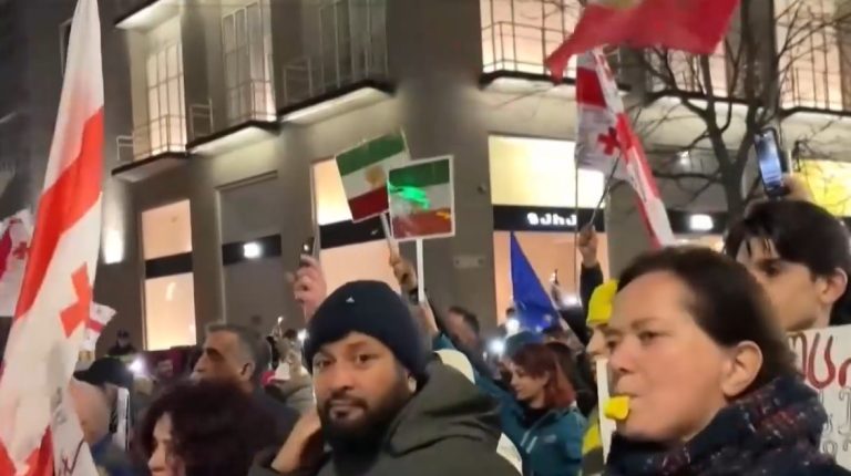 Протести в Тбилиси: Нов закон ще наказва получаващите финансиране от чужбина