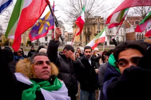 Иранската общност в Румъния на протест в подкрепа на борбата за демокрация